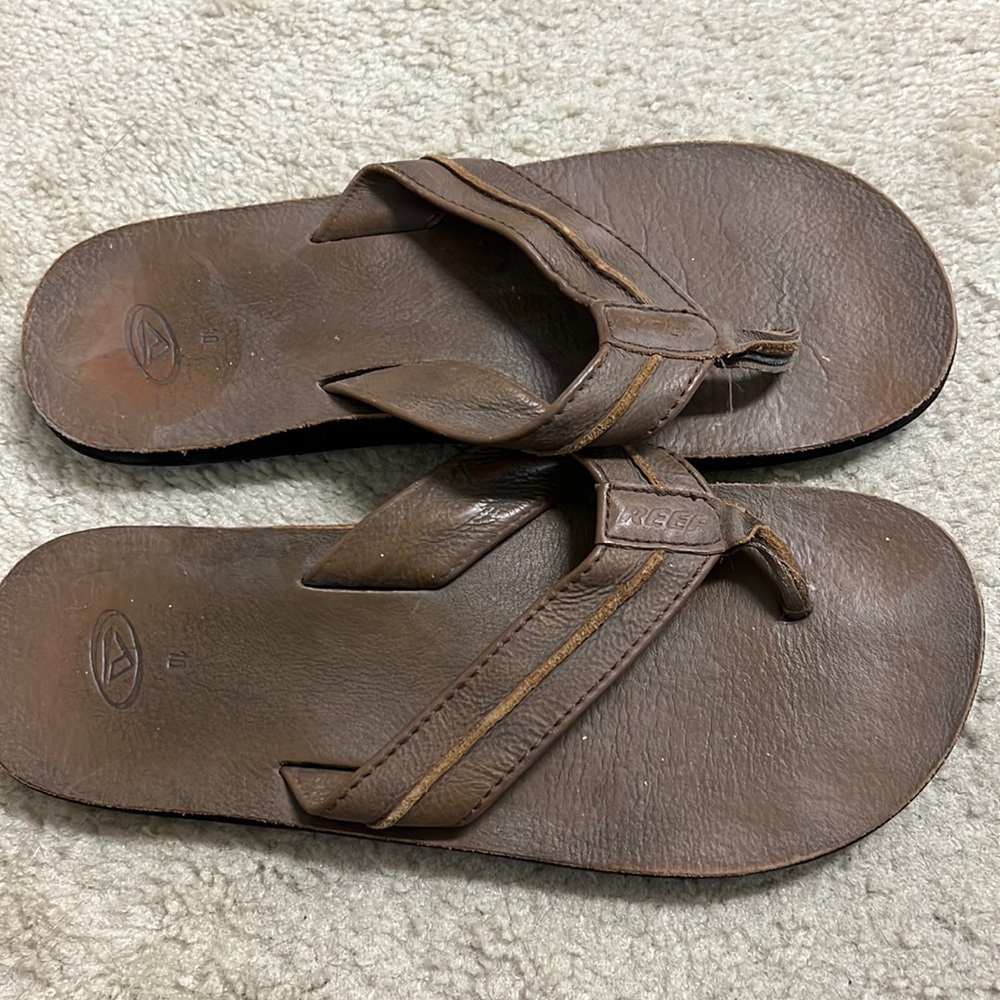Mens flip flops
